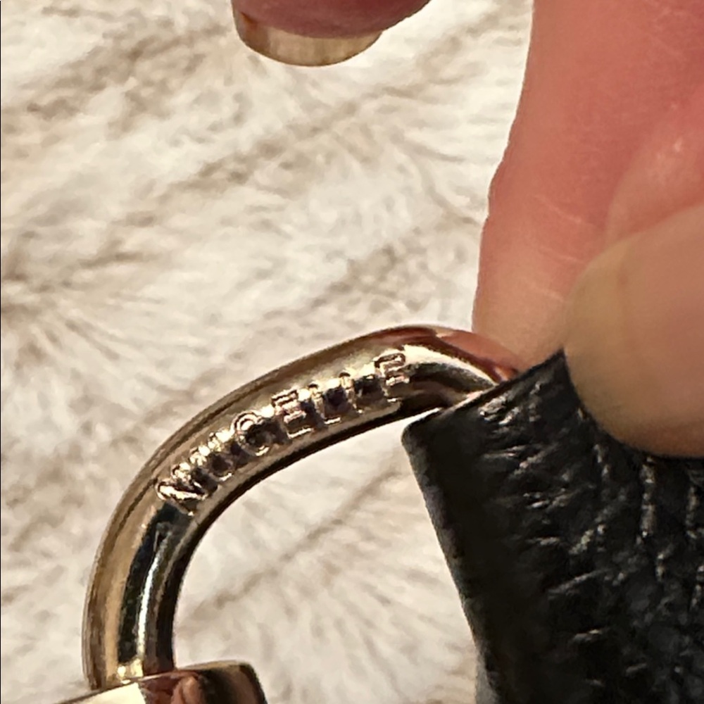 Nucelle Black Leather Women's Bag - Picture 6 of 7